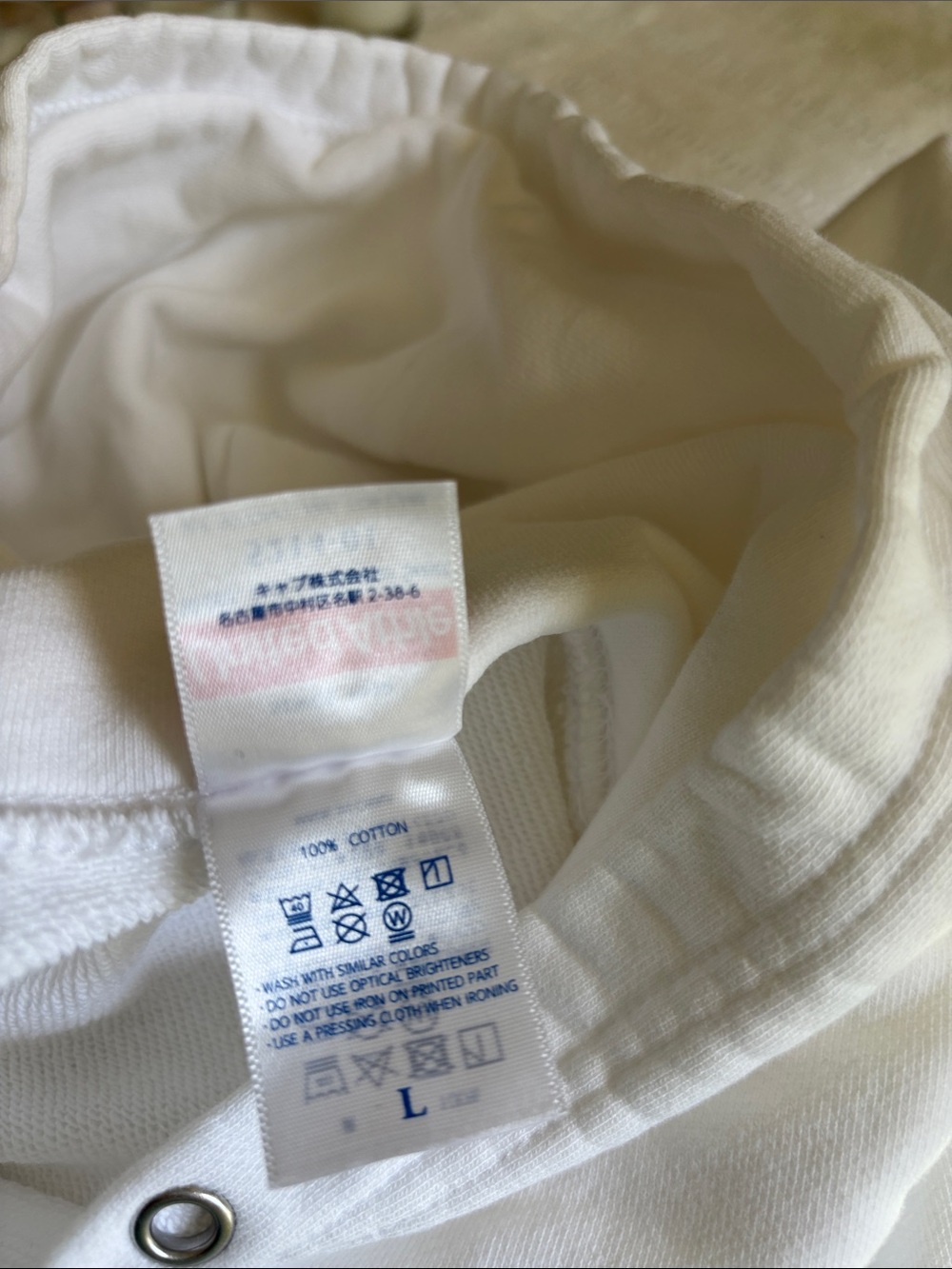 White Graphic Hoodie - The Vampire Dies In No Time - Picture 6 of 6